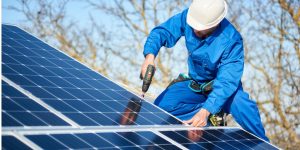 Installation Maintenance Panneaux Solaires Photovoltaïques à Pomerols